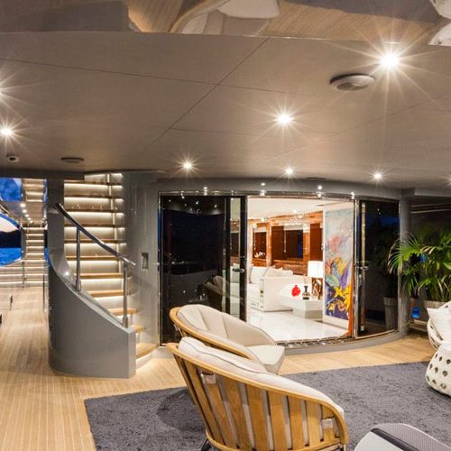 3 проработка — Чувство вины, Раздача денег